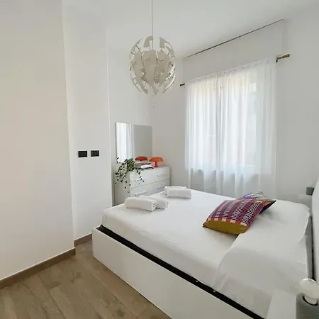 Sunnyflat Near Navigli E Bocconi Apartment Milan Exterior photo
